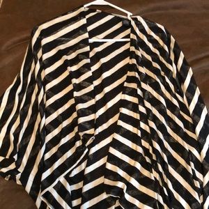 Black and Cream Loose Top